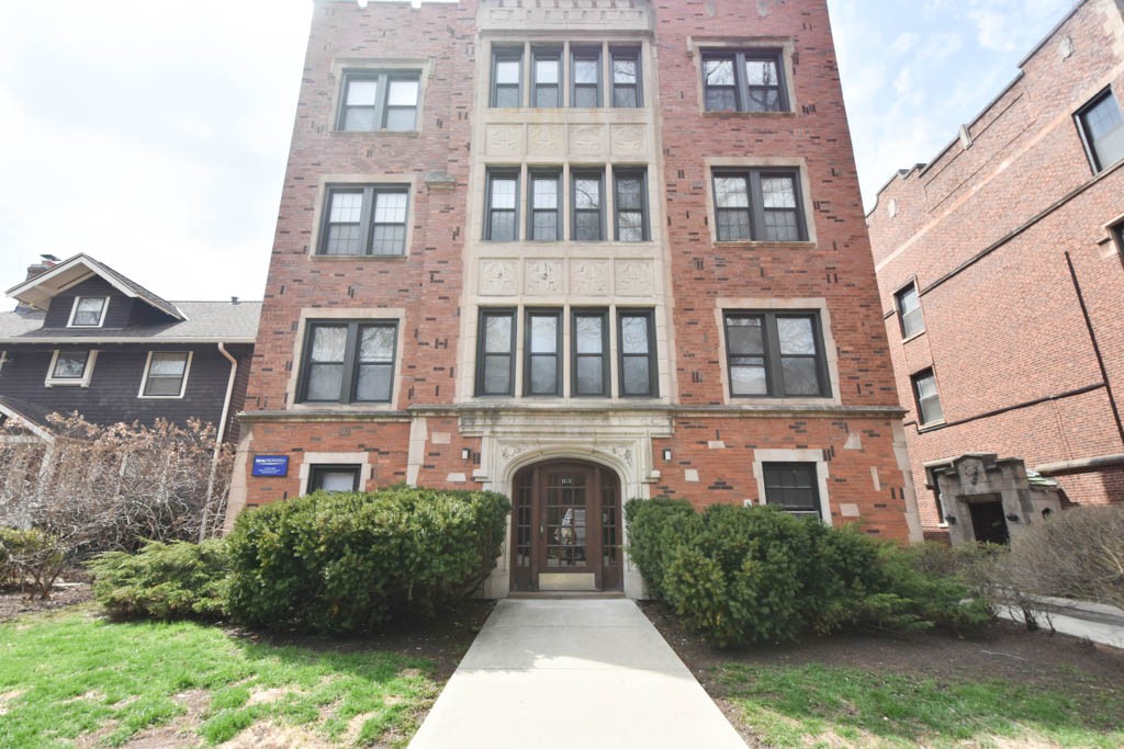 Evanston Apartments For Sale